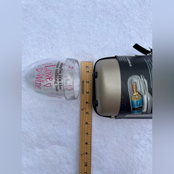 Wine Lovers Gift Set Wine Chiller Carry Case and Tervis Unbreakable Wine Glass - Picture 16 of 16